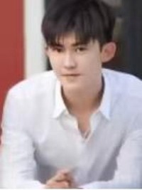 Anh Học Trưởng Bá Đạo Yêu Em - 霸道学长爱上我