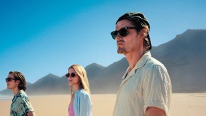 Chuyện Xảy Ra Trên Đảo - Islands