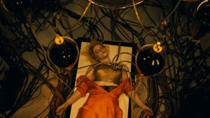 Cô Dâu! - The Bride!