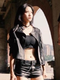 Phi Thường - 非凡