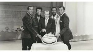 Sunday Best: Chuyện Chưa Kể Của Ed Sullivan