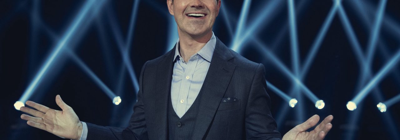 Phim Jimmy Carr Chất liệu đen tối của anh ấy - Jimmy Carr His Dark Material PhimChill Vietsub (2021)