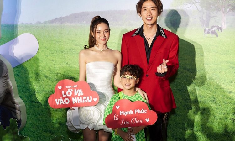 Phim Tâm LOF Lỡ Va Vào Nhau - Tâm LOF Lỡ Va Vào Nhau PhimChill Vietsub (2022)